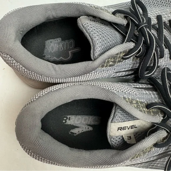 Brooks Men's Gray Running Shoes Revel 3 size 13 - Picture 13 of 14